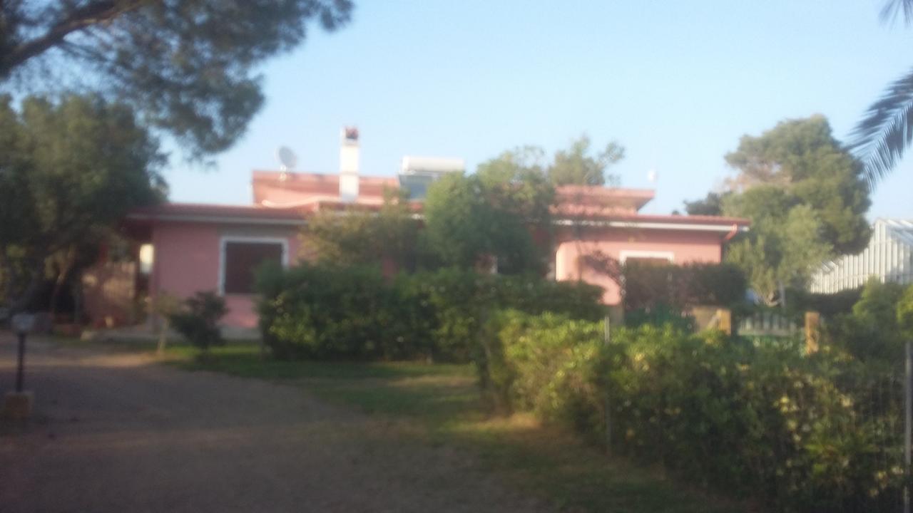 La Contea Bed & Breakfast SantʼAnna Arresi Eksteriør bilde